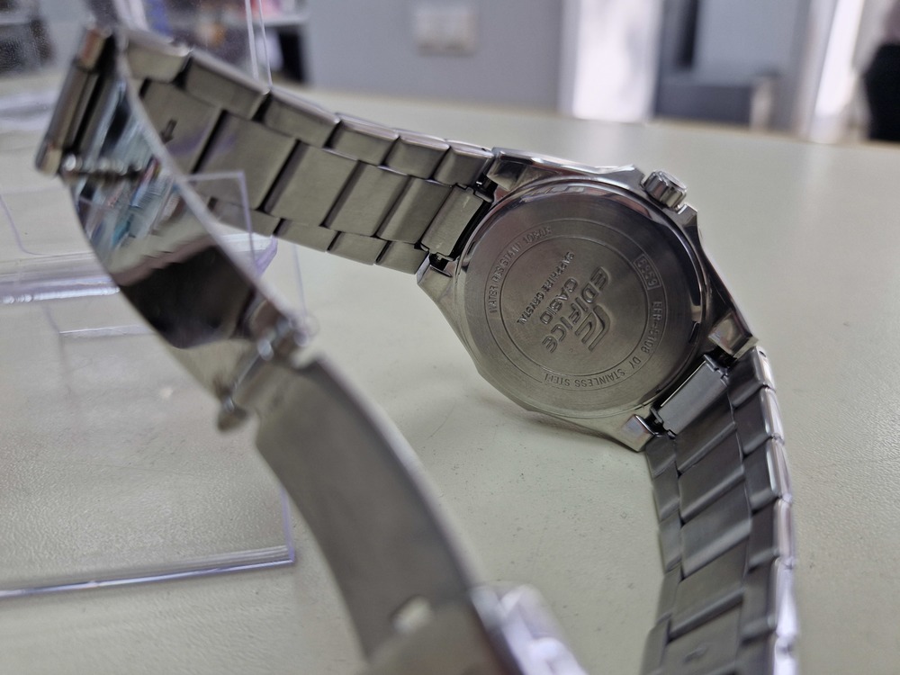 Часы наручные Casio EFR-S108D-1AV