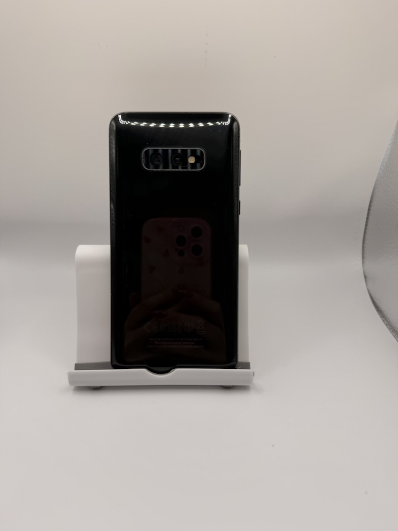 Смартфон Samsung Galaxy S10e 6/128