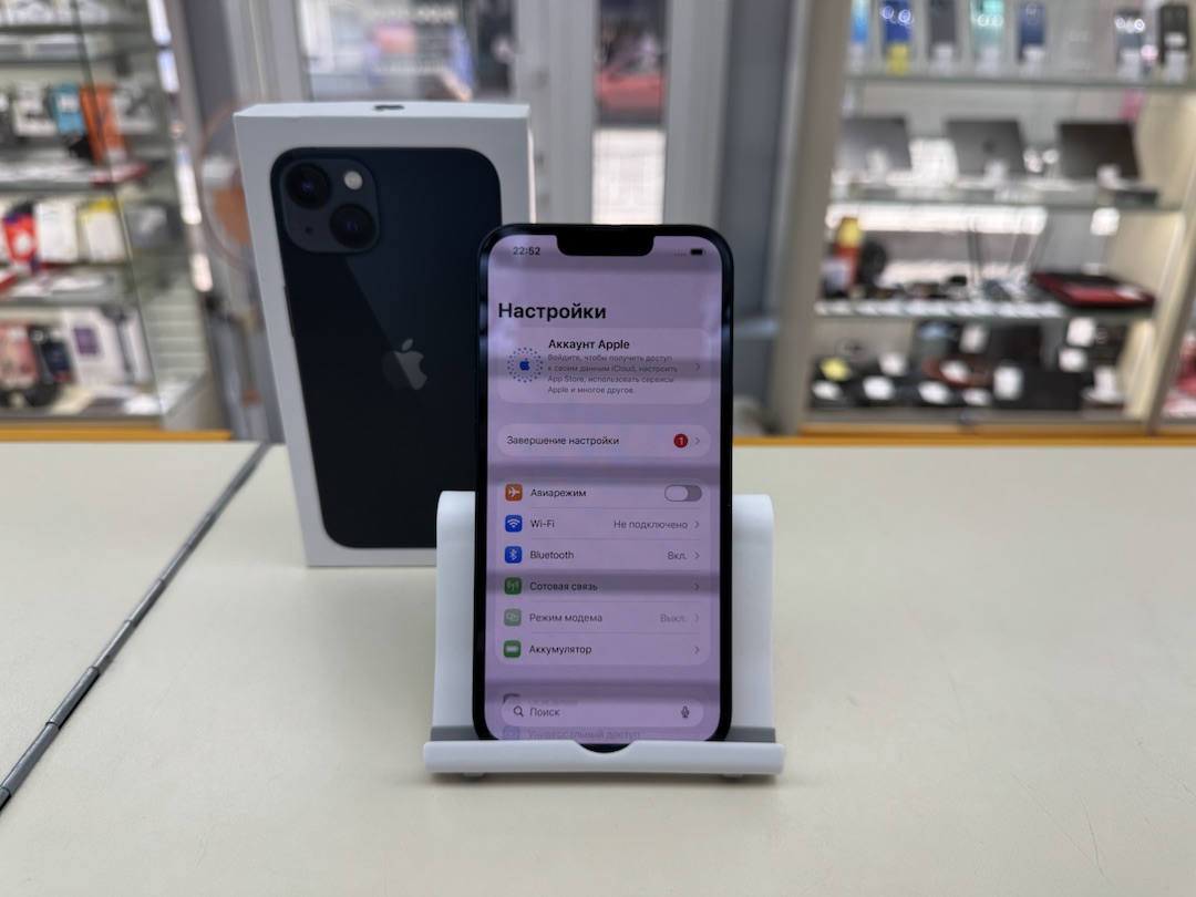 Смартфон Apple iPhone 13 128Gb