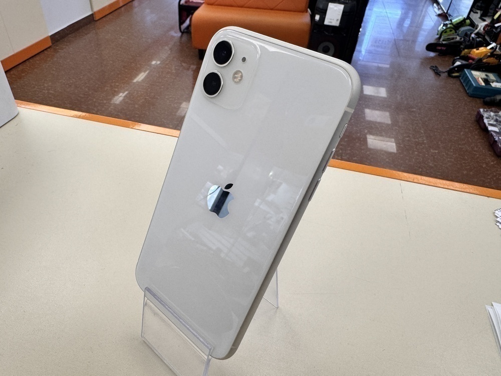 Смартфон Apple iPhone 11 64Gb