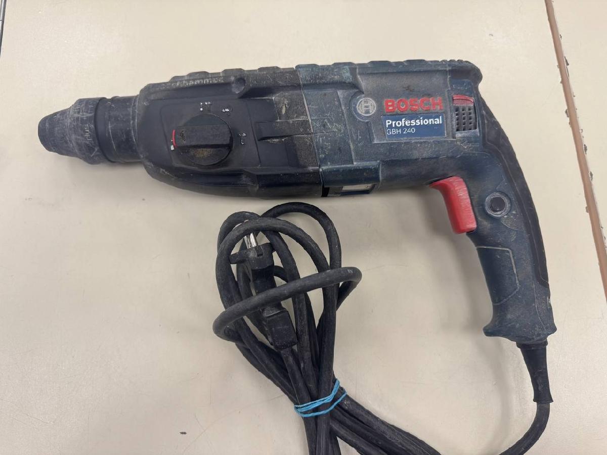 Перфоратор Bosch GBH 240