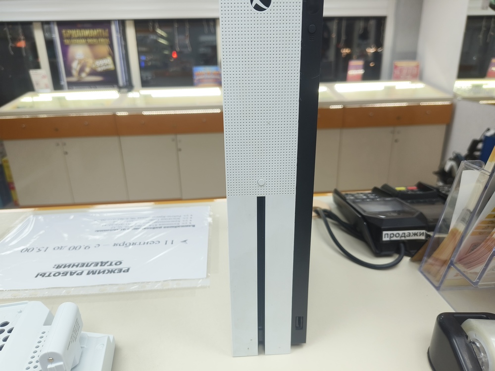 Игровая приставка Xbox One S 500Gb