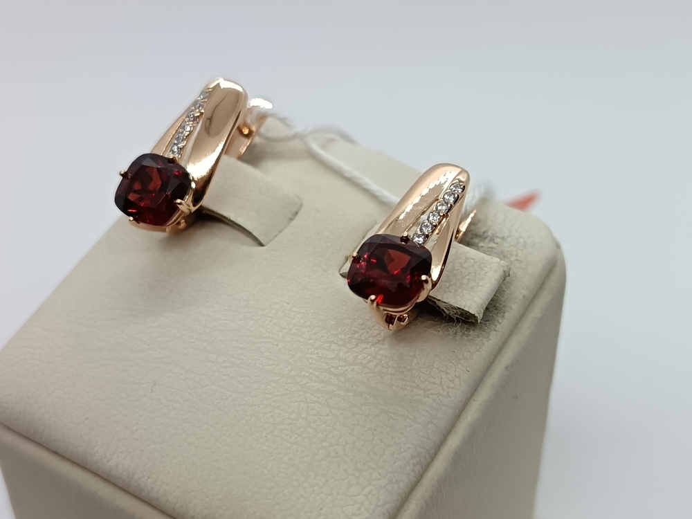 СКМИ585 СЕРЬГИ С КАМНЯМИ (Au 585)