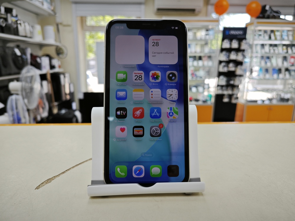 Смартфон Apple iPhone 11 64Gb