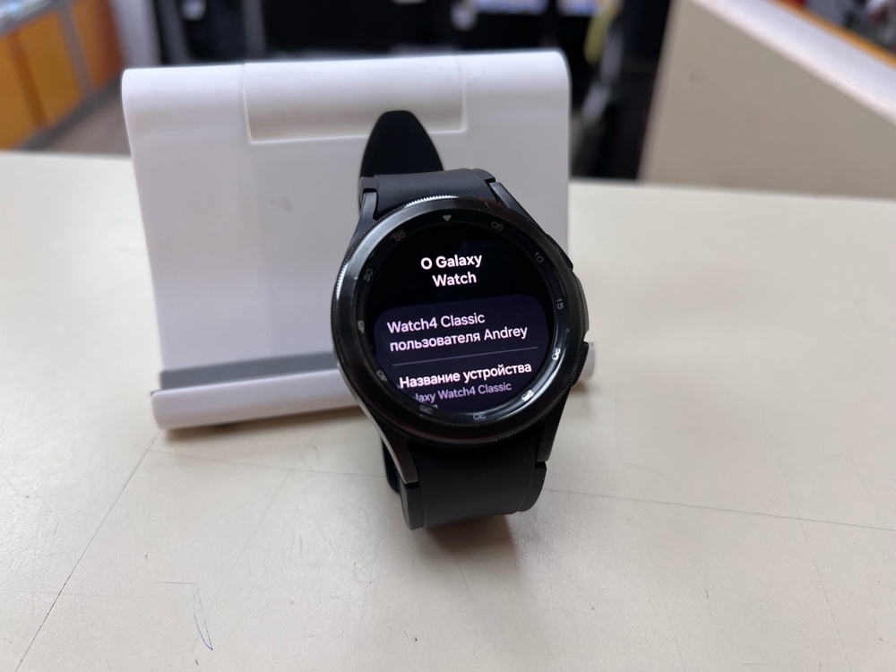 Смарт-часы Samsung Galaxy Watch 4
