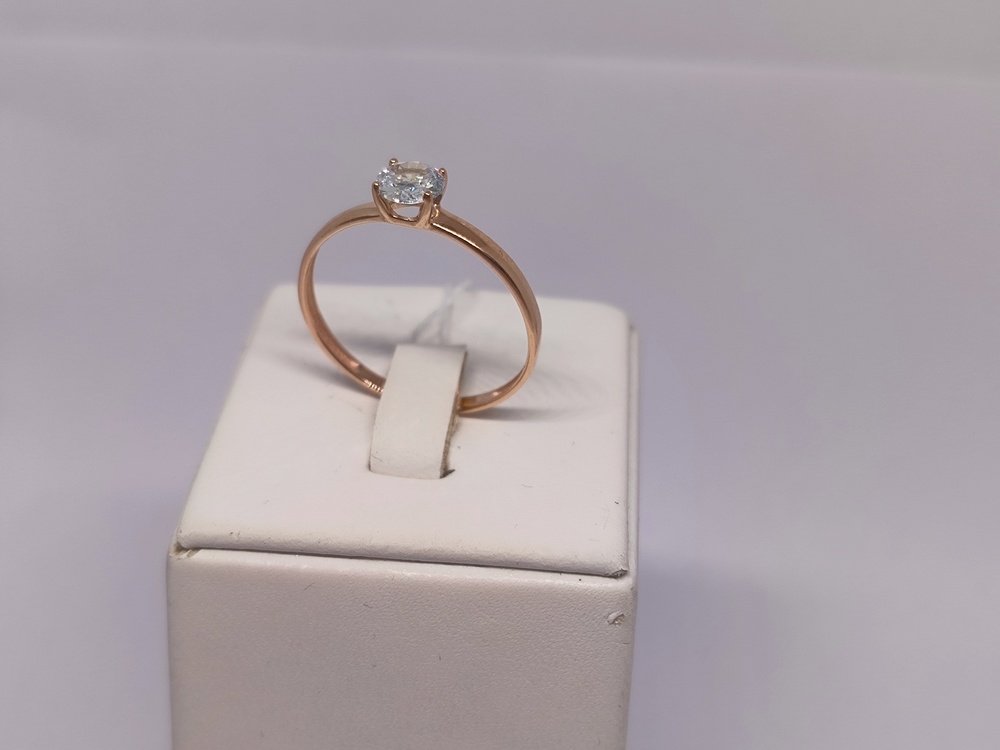 КОЛКМ585 КОЛЬЦО С КАМНЕМ (Au 585)