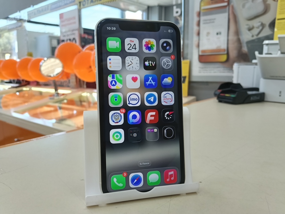 Смартфон Apple iPhone 11 64Gb