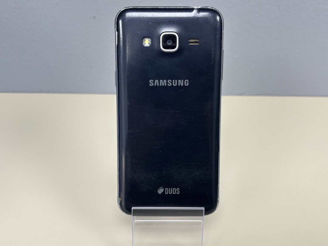 Смартфон Samsung Galaxy J3 2017 2/16