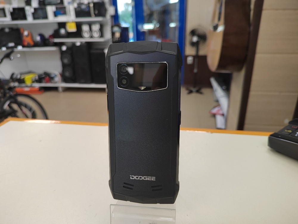 Смартфон Doogee Smini 8/256