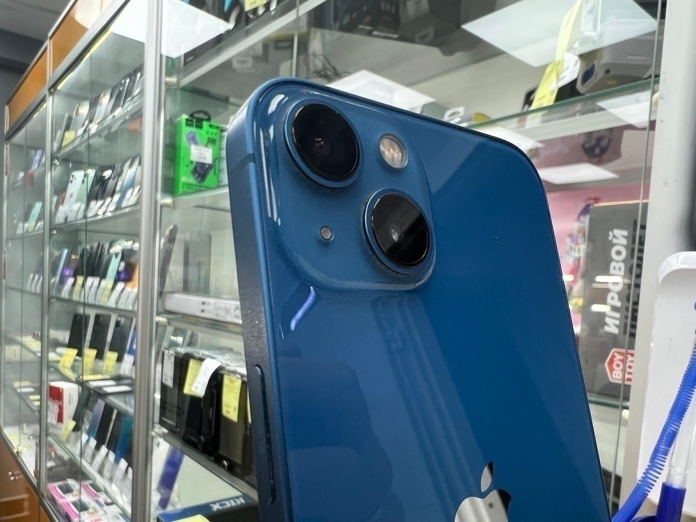 Смартфон Apple iPhone 13 128Gb