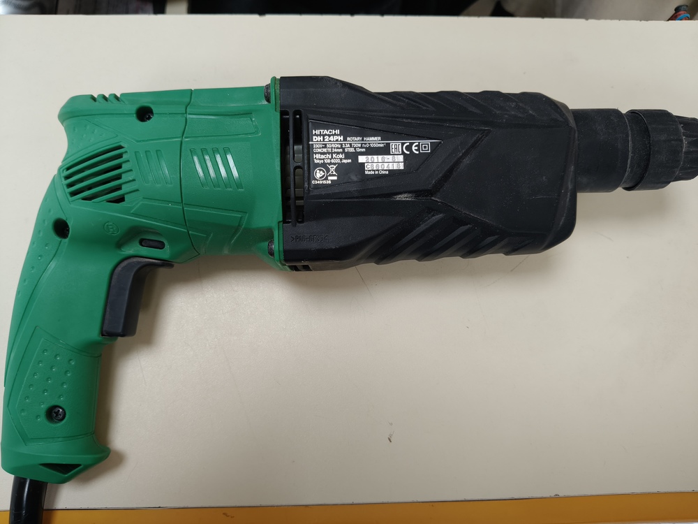 Перфоратор Hitachi DH24PH