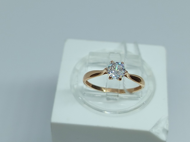 КОЛКМ585 КОЛЬЦО С КАМНЕМ (Au 585)