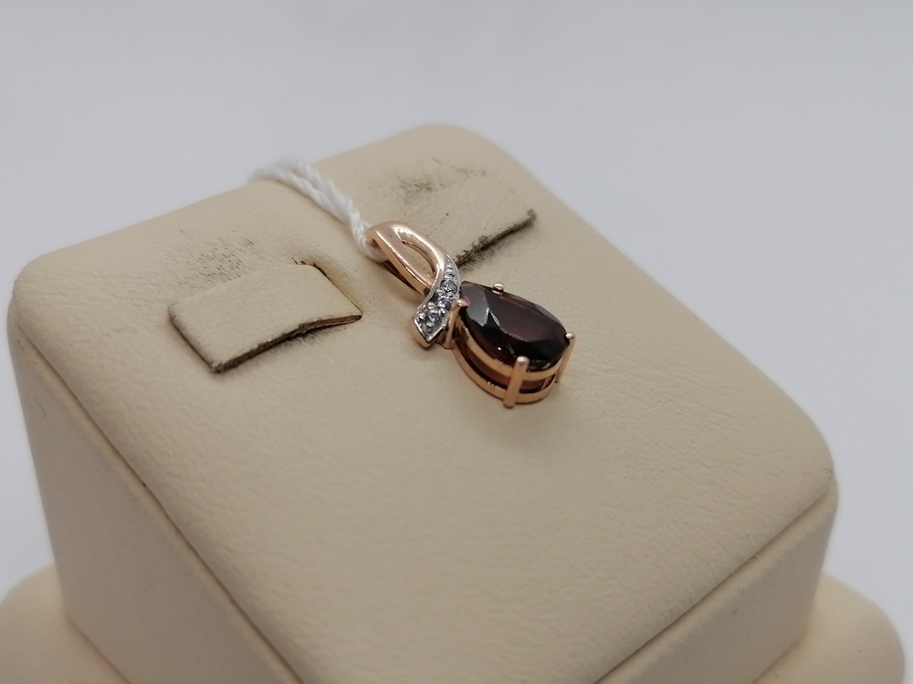 ПОДВЕСКА С КАМНЯМИ (Au 585)