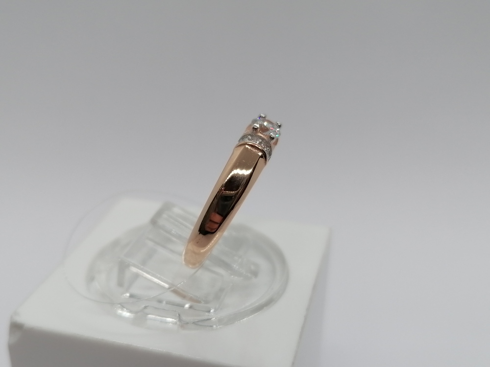 КОЛЬЦО С КАМНЯМИ (Au 585)