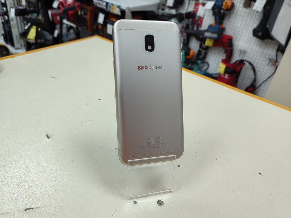 Смартфон Samsung Galaxy J3 2017 2/16