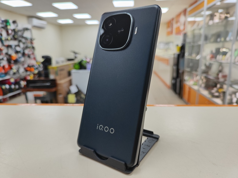 Смартфон Vivo IQOO Z9 8/256