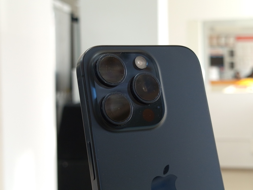 Смартфон Apple Iphone 15 Pro 128Gb