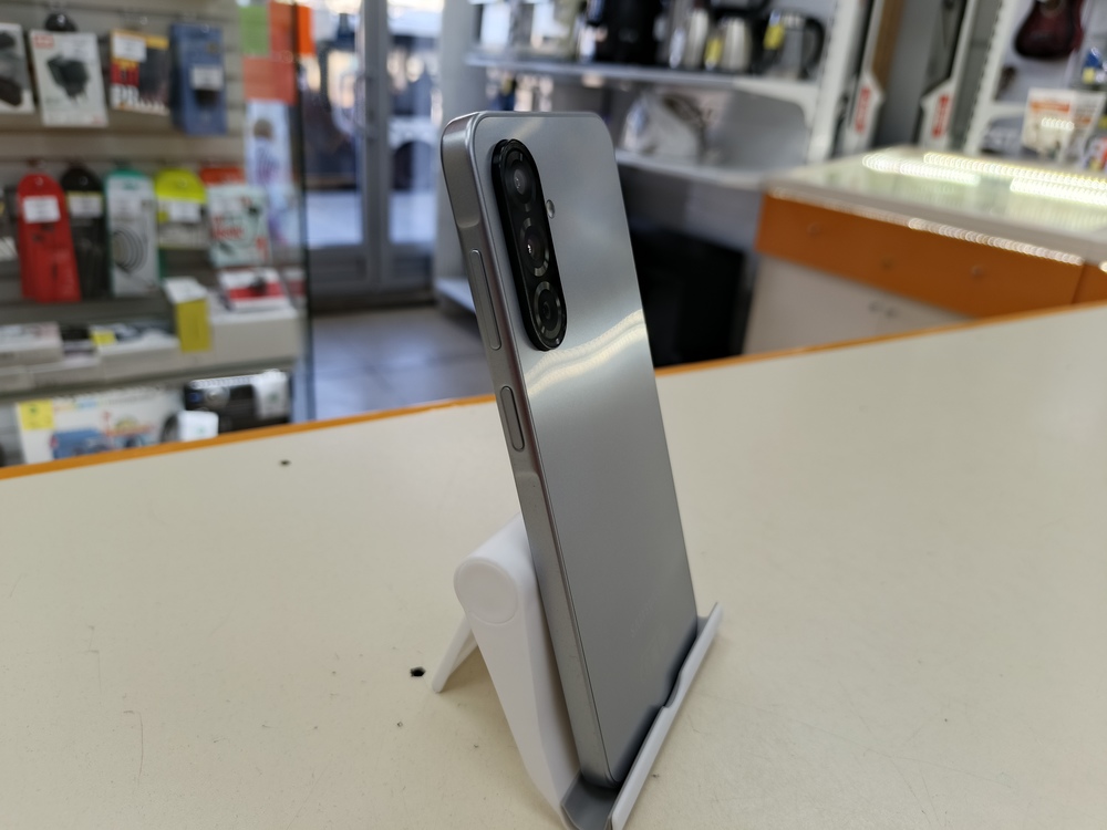 Смартфон Samsung Galaxy A17 8/256