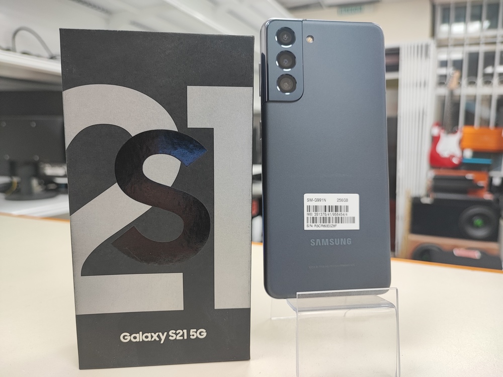 Смартфон Samsung Galaxy S21 5G 8/256