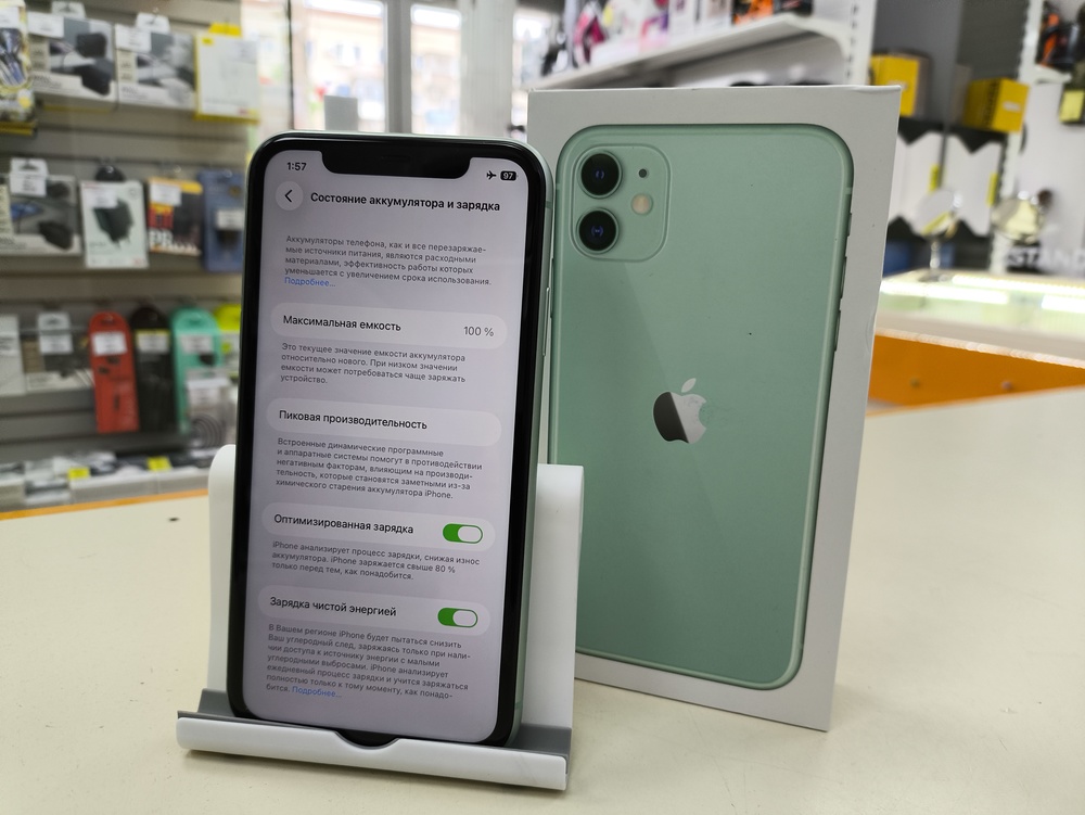 Смартфон Apple iPhone 11 64Gb