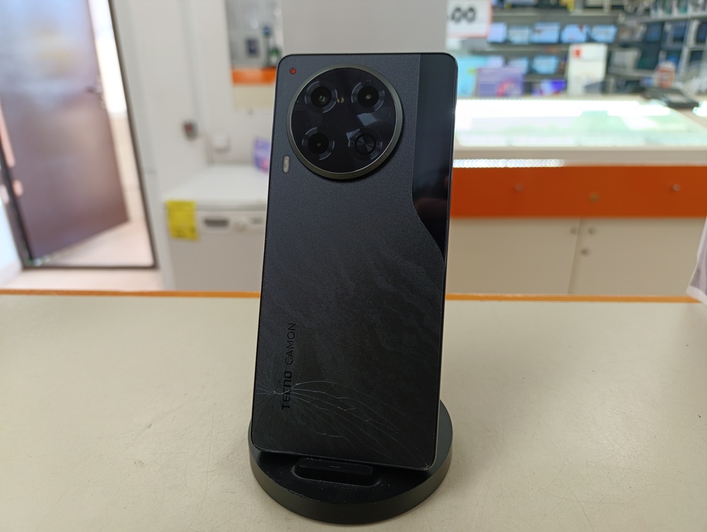 Смартфон Tecno Camon 30 8/256