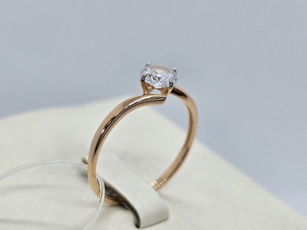 51-110-01928-1 КОЛЬЦО С КАМНЕМ (Au 585)