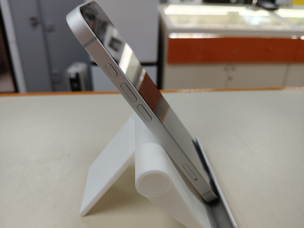 Смартфон Apple Iphone 16E 128Gb