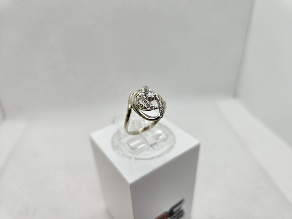КОЛКМИ585 КОЛЬЦО С КАМНЯМИ (Au 585)