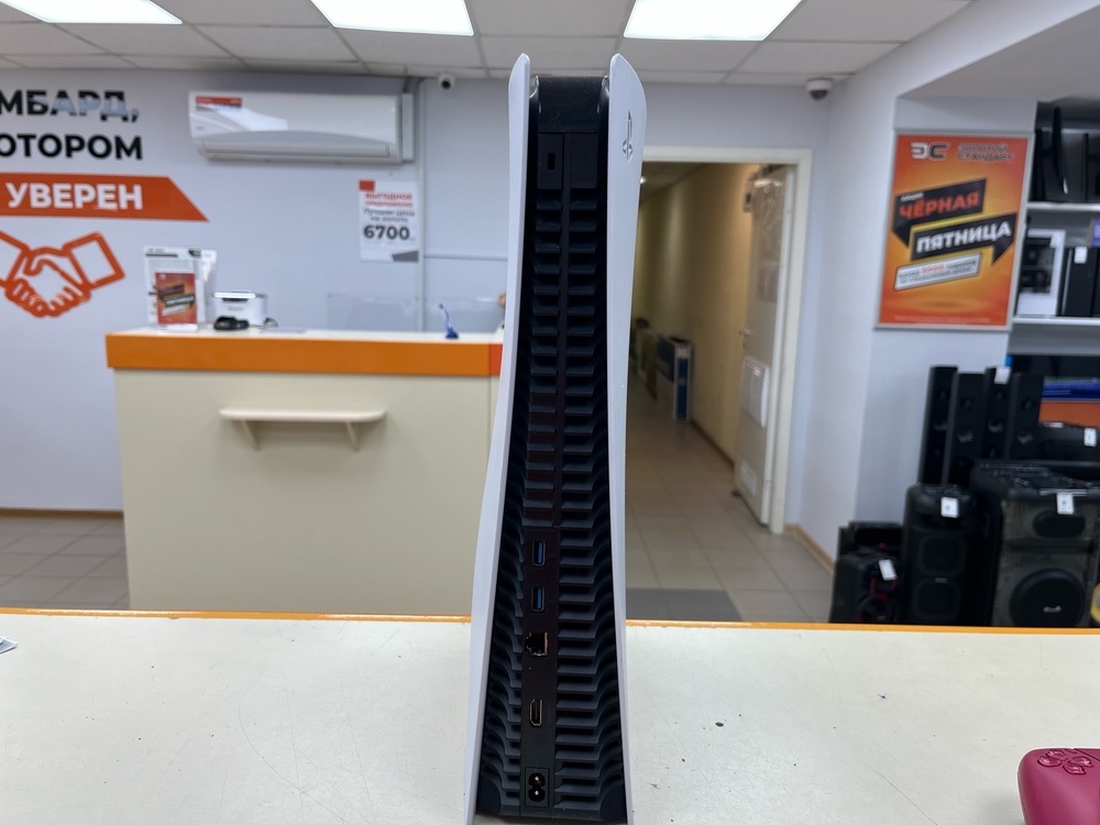 Игровая приставка PlayStation 5 825Gb (С дисководом)