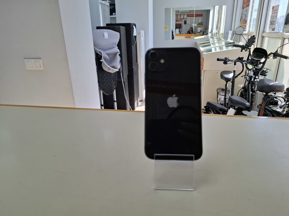 Смартфон Apple iPhone 11 64Gb