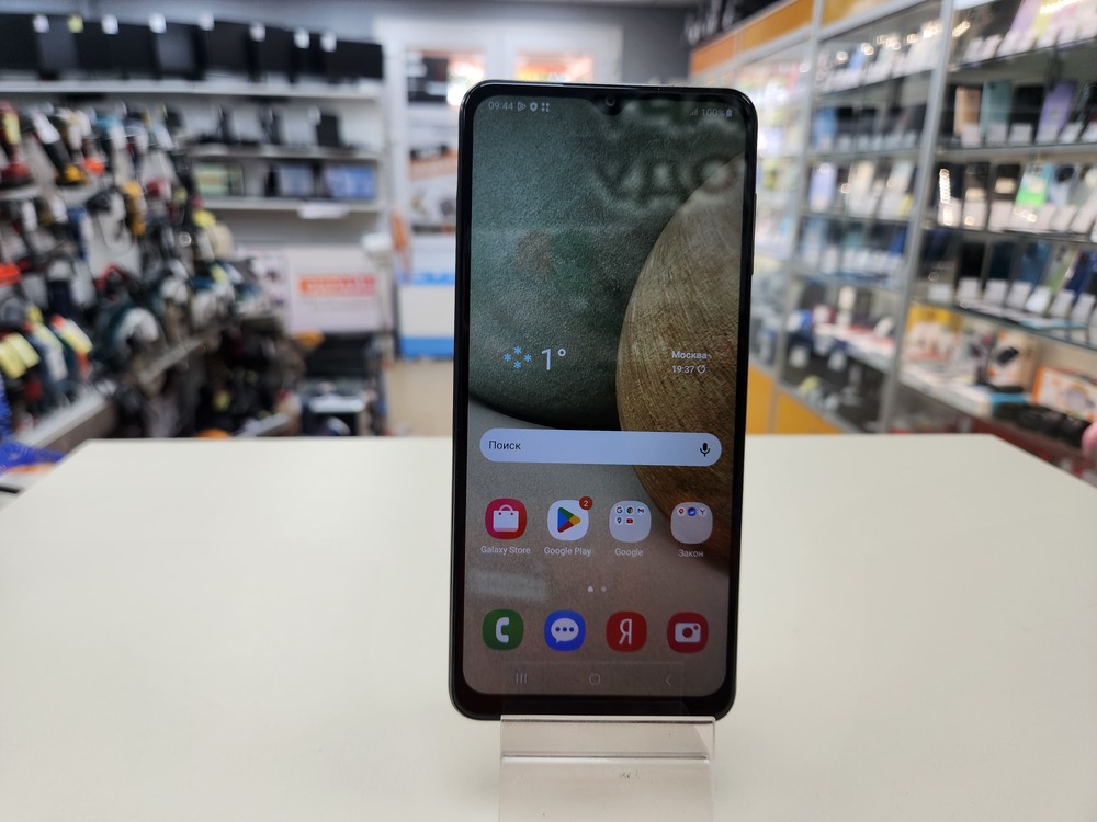 Смартфон Samsung Galaxy A12 4/64