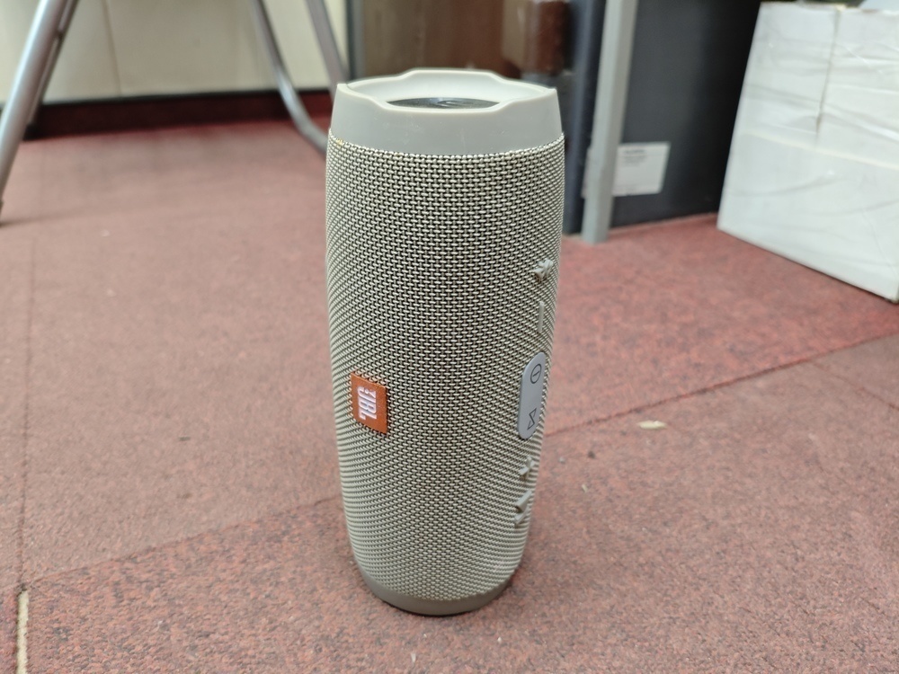 Портативная акустика JBL CHARGE 3