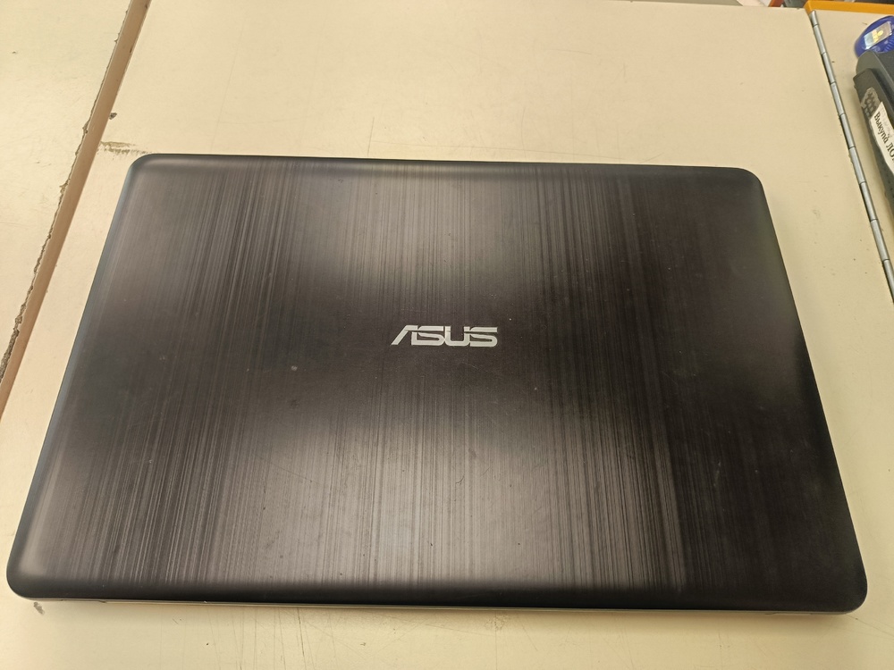 Ноутбук ASUS f540m; Pentium N5000, GeForce MX110, 4 Гб, 250 Гб, Нет