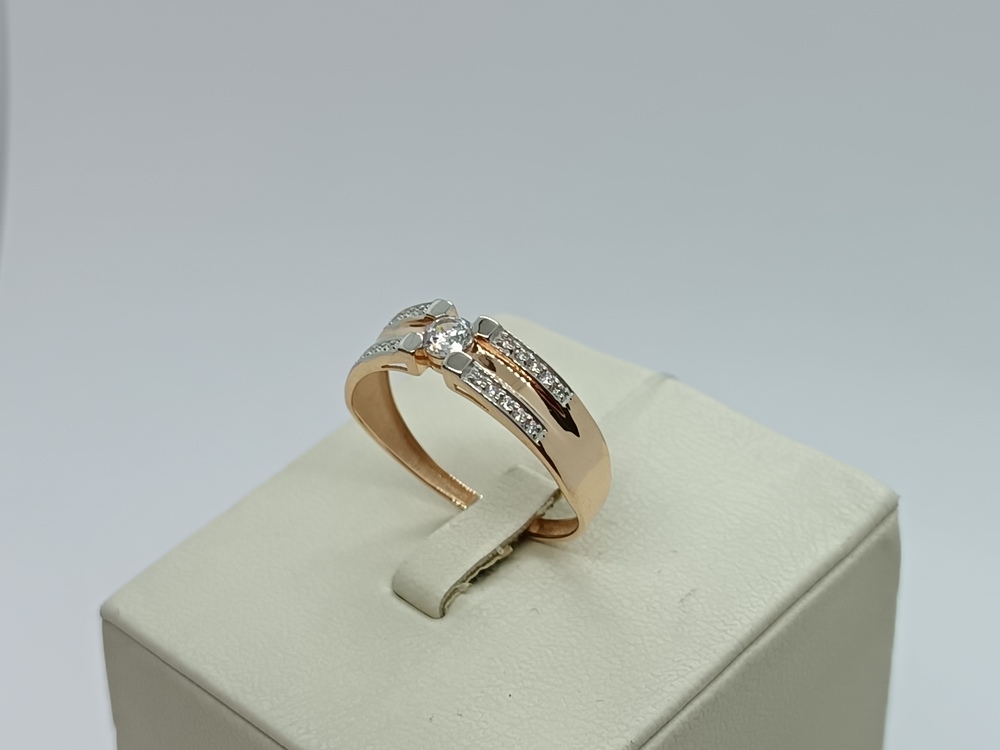 КОЛЬЦО С КАМНЯМИ (Au 585)