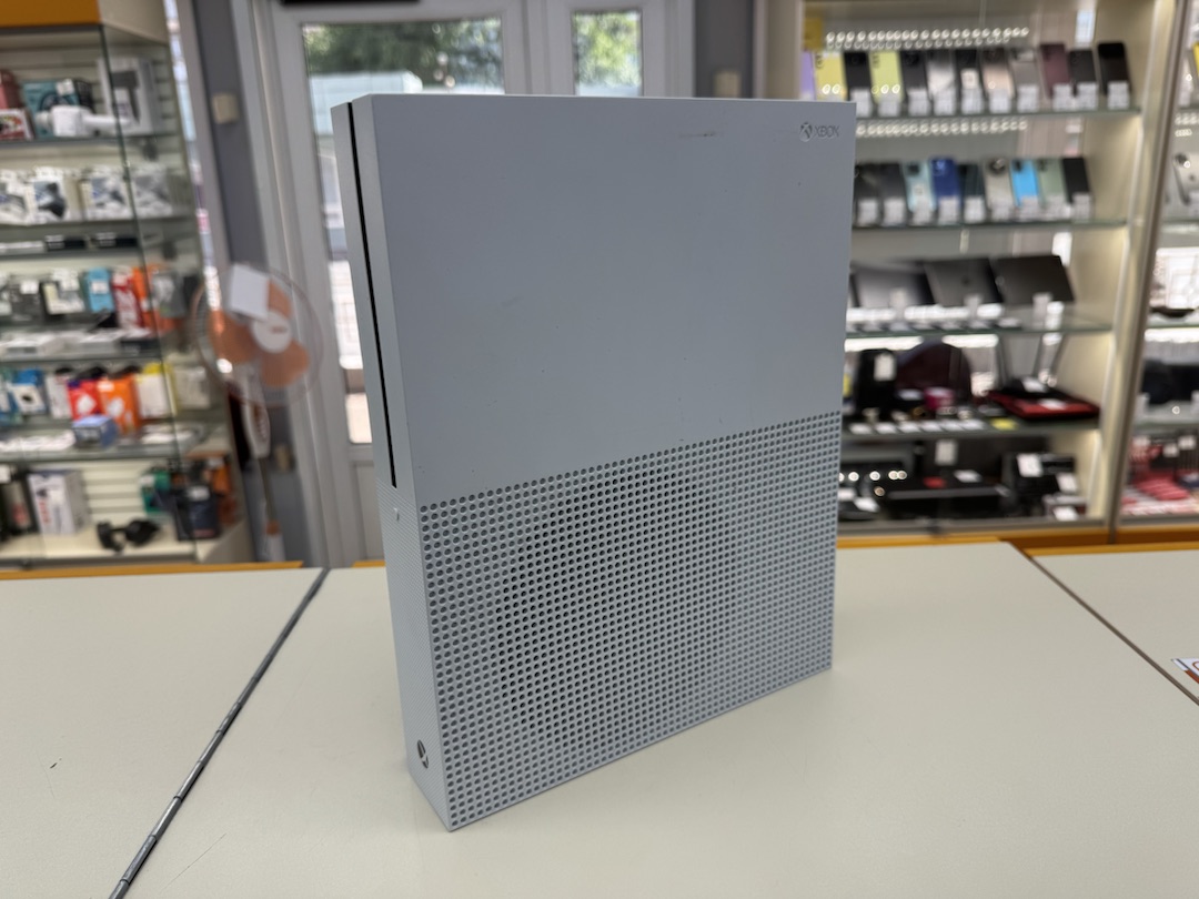 Игровая приставка Xbox One S 500Gb