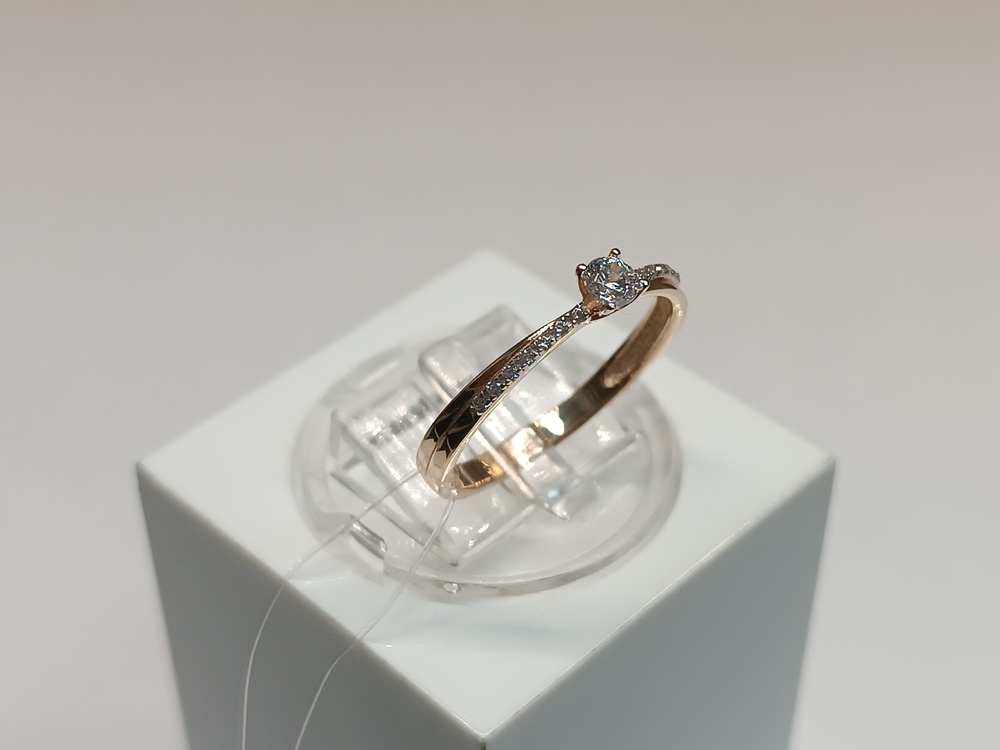 КОЛЬЦО С КАМНЯМИ (Au 585)