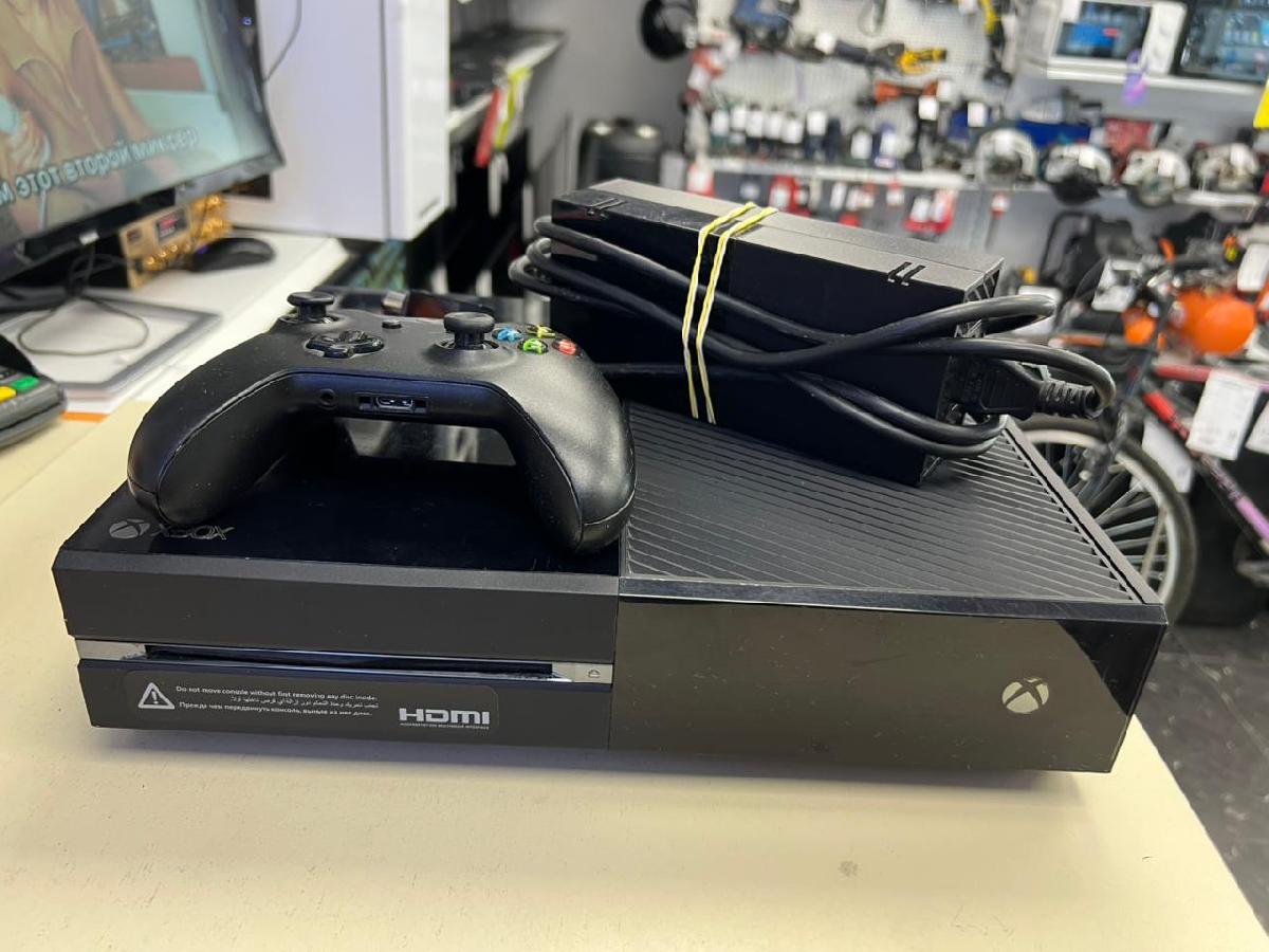 Игровая приставка Xbox One 500Gb