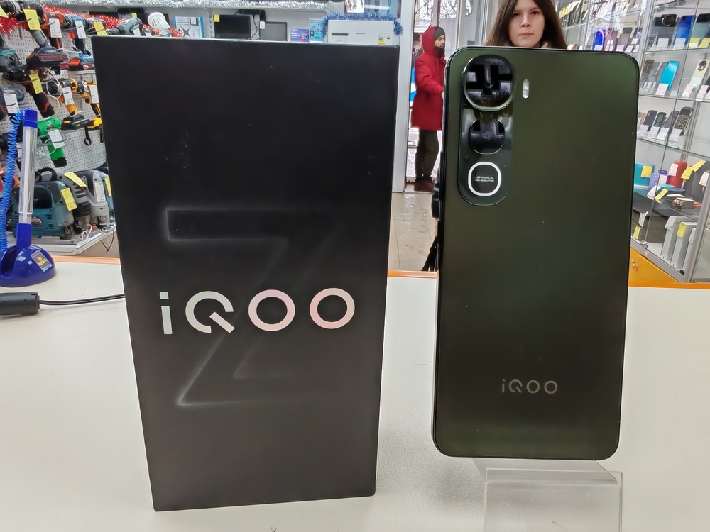Смартфон Vivo iQOO Z10 Lite 8/128