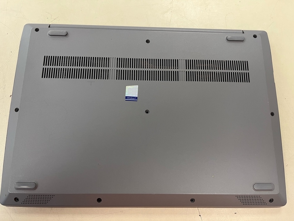 Ноутбук Lenovo S145; Athlon 300U, Radeon Vega 3, 4 Гб, 250 Гб, Нет