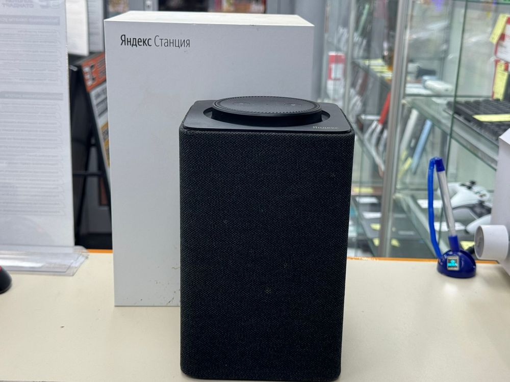 Умная колонка  Яндекс Станция Макс