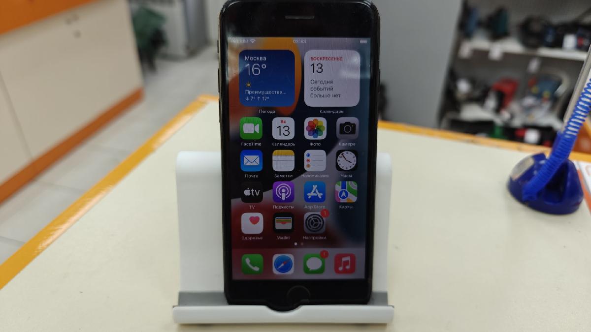 Смартфон Apple iPhone SE 2020 64Gb