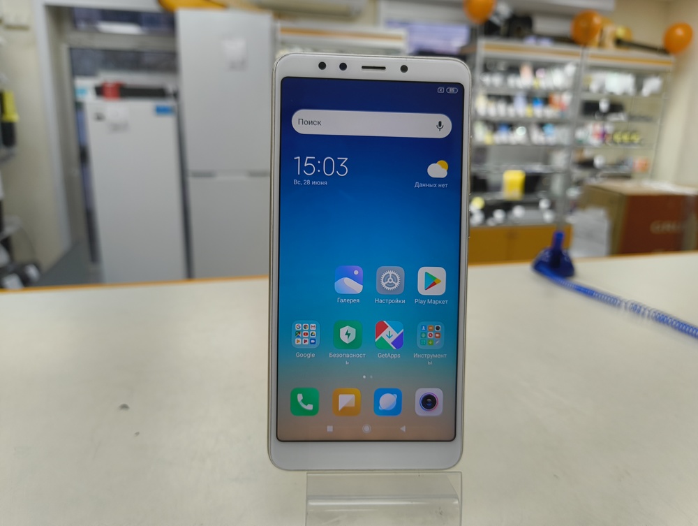 Смартфон Xiaomi Redmi 5 2/16