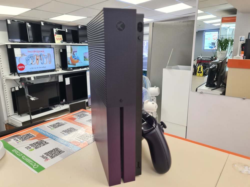 Игровая приставка Xbox One S 1TB