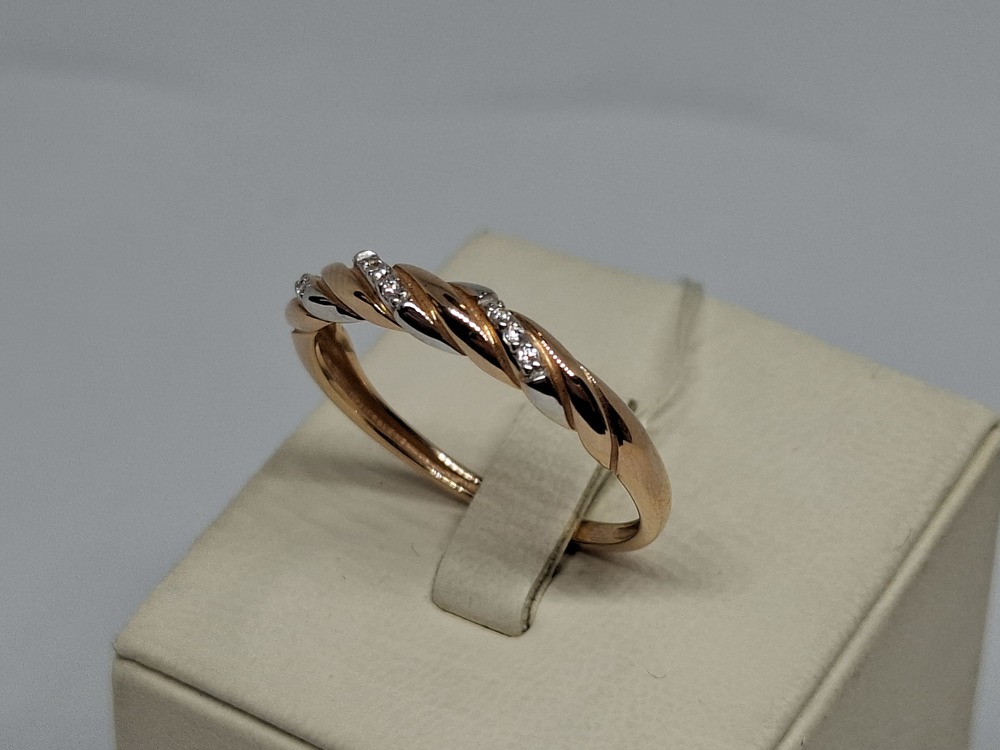 КОЛЬЦО С КАМНЯМИ (Au 585)