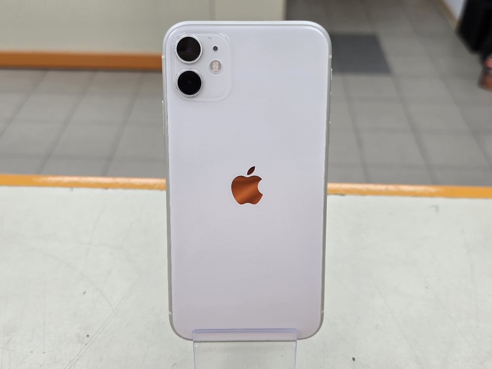 Смартфон Apple iPhone 11 64Gb