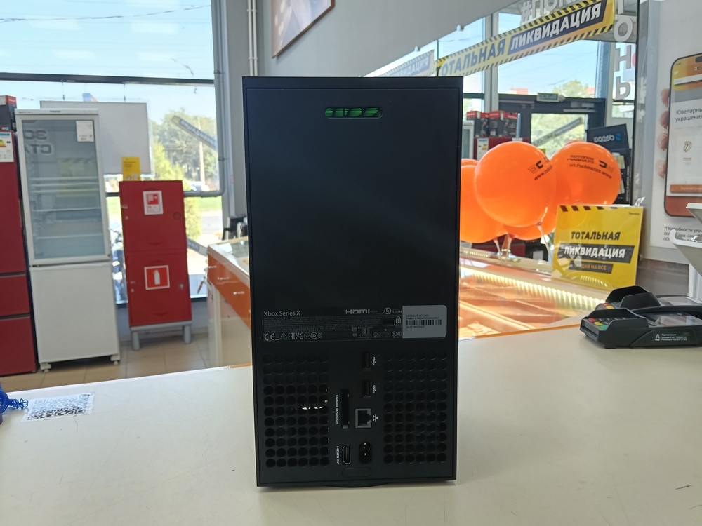Игровая приставка Xbox Series X 1Tb