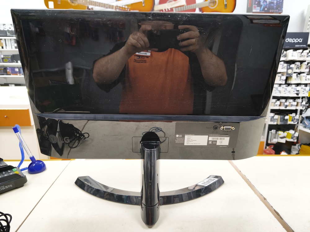 Монитор LG 22MP58A-P