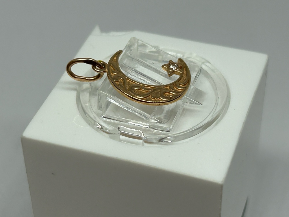 ПОДВЕСКА ПОЛУМЕСЯЦ С КАМНЕМ (Au 585)