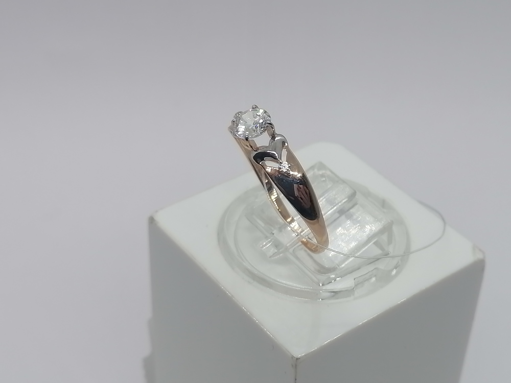 КОЛЬЦО С КАМНЯМИ (Au 585)