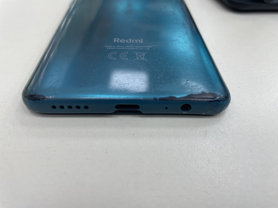 Смартфон Xiaomi Redmi Note 9 4/128